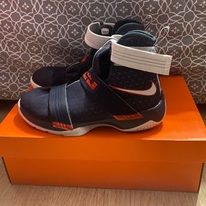 Lebron soldier 10 (GS)